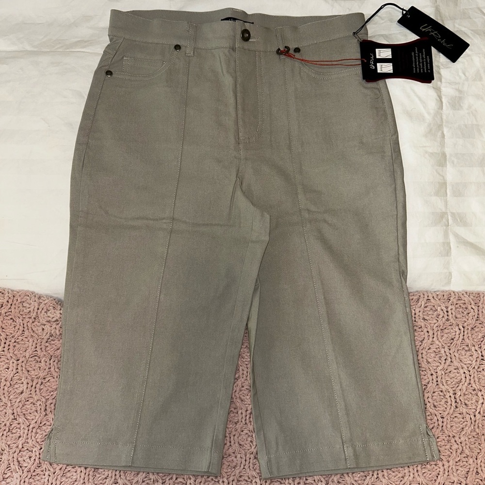 UrRebel tan golf capris